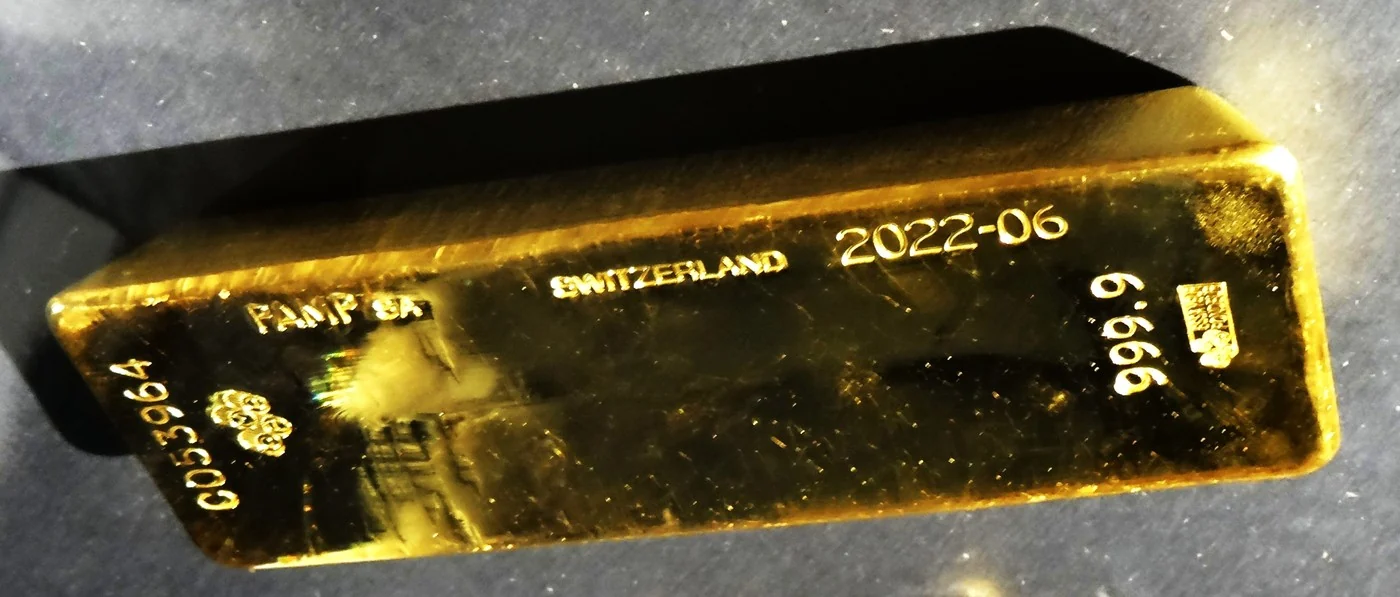 金の延べ棒（フランス銀行・二〇二二年欧州文化遺産の日の展示）